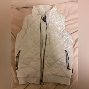 Patagonia white down vest